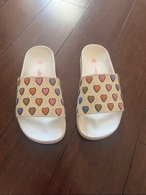 Roller Rabbit Heart Print Slide Sandals